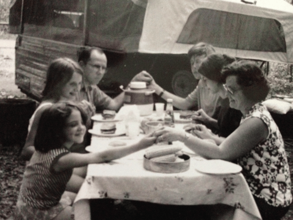 Jane Olsen family picnic image-1